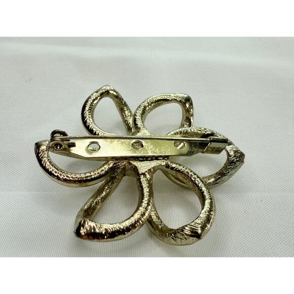 Vintage 1960s Brutalist Style Sculptural Flower Brooch - Picture 5 of 8